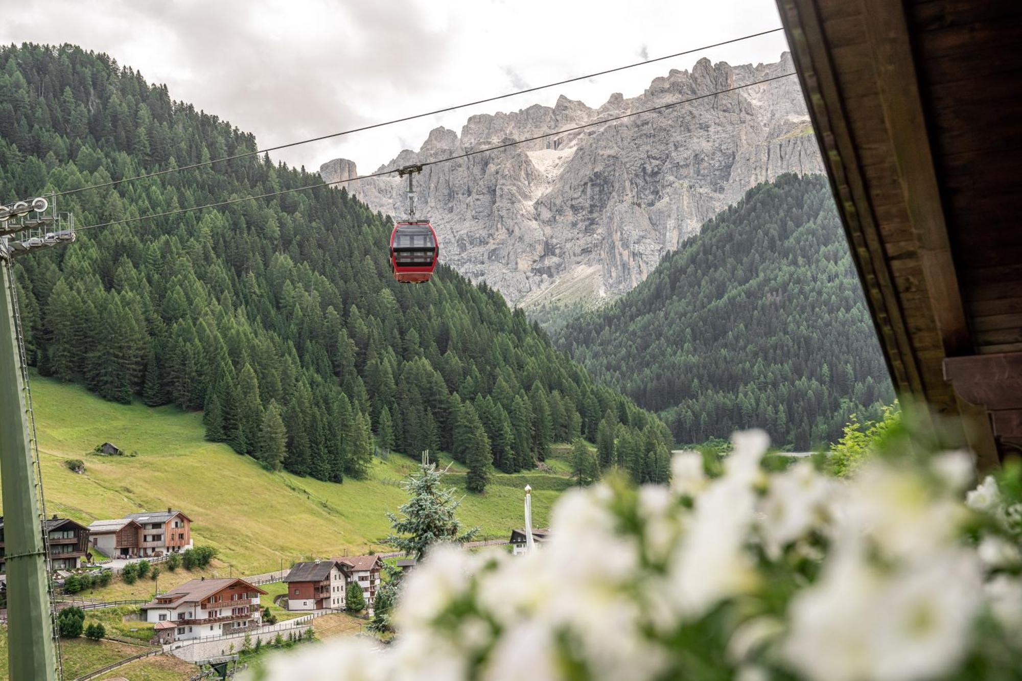 Garni La Bercia Hotel Selva di Val Gardena Exterior foto