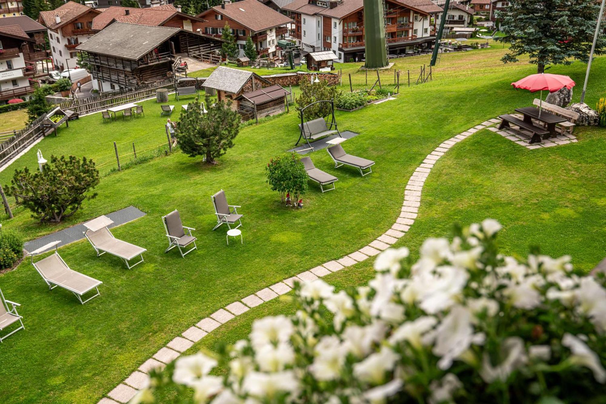 Garni La Bercia Hotel Selva di Val Gardena Exterior foto