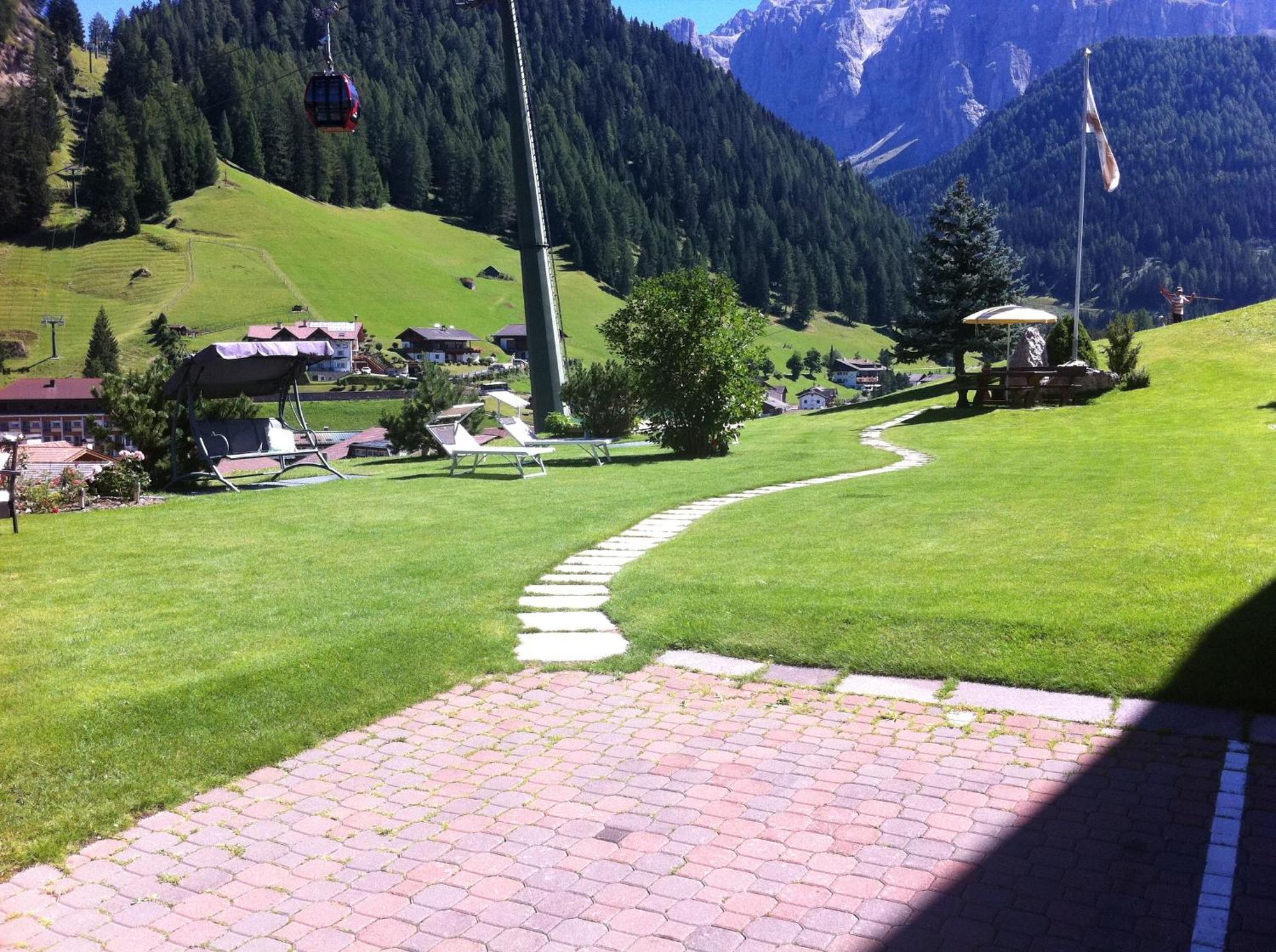 Garni La Bercia Hotel Selva di Val Gardena Exterior foto